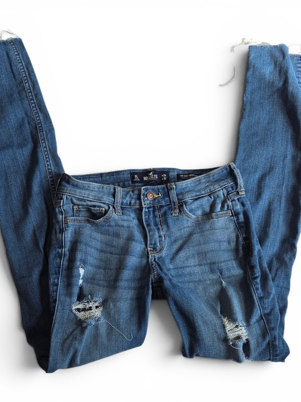 Hollister Women's Distressed Medium Blue Skinny Jeans 0L